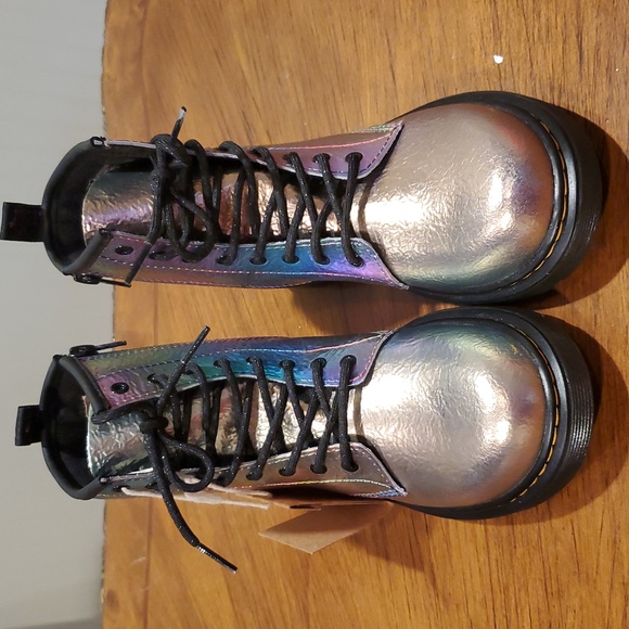 NWT Dr Martens Crinkle Leather Rainbow Holographic 1460J Boots - Picture 2 of 14